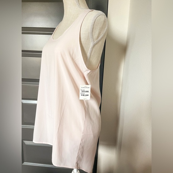 Frenchi NWT Hi-Low Racker Back Blouse, Size L - Picture 5 of 13